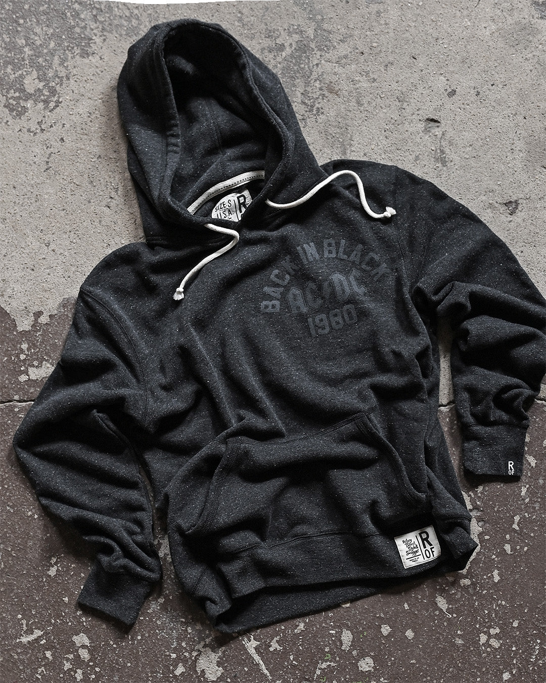 AC/DC Back in Black '80 Black PO Hoody - Image 2