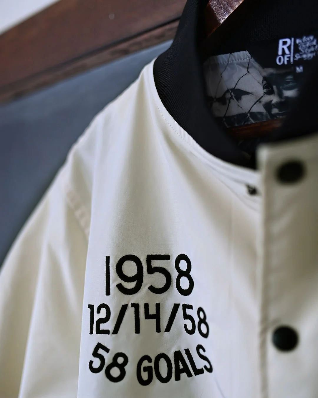 Pelé Santos Stadium Jacket - Image 5